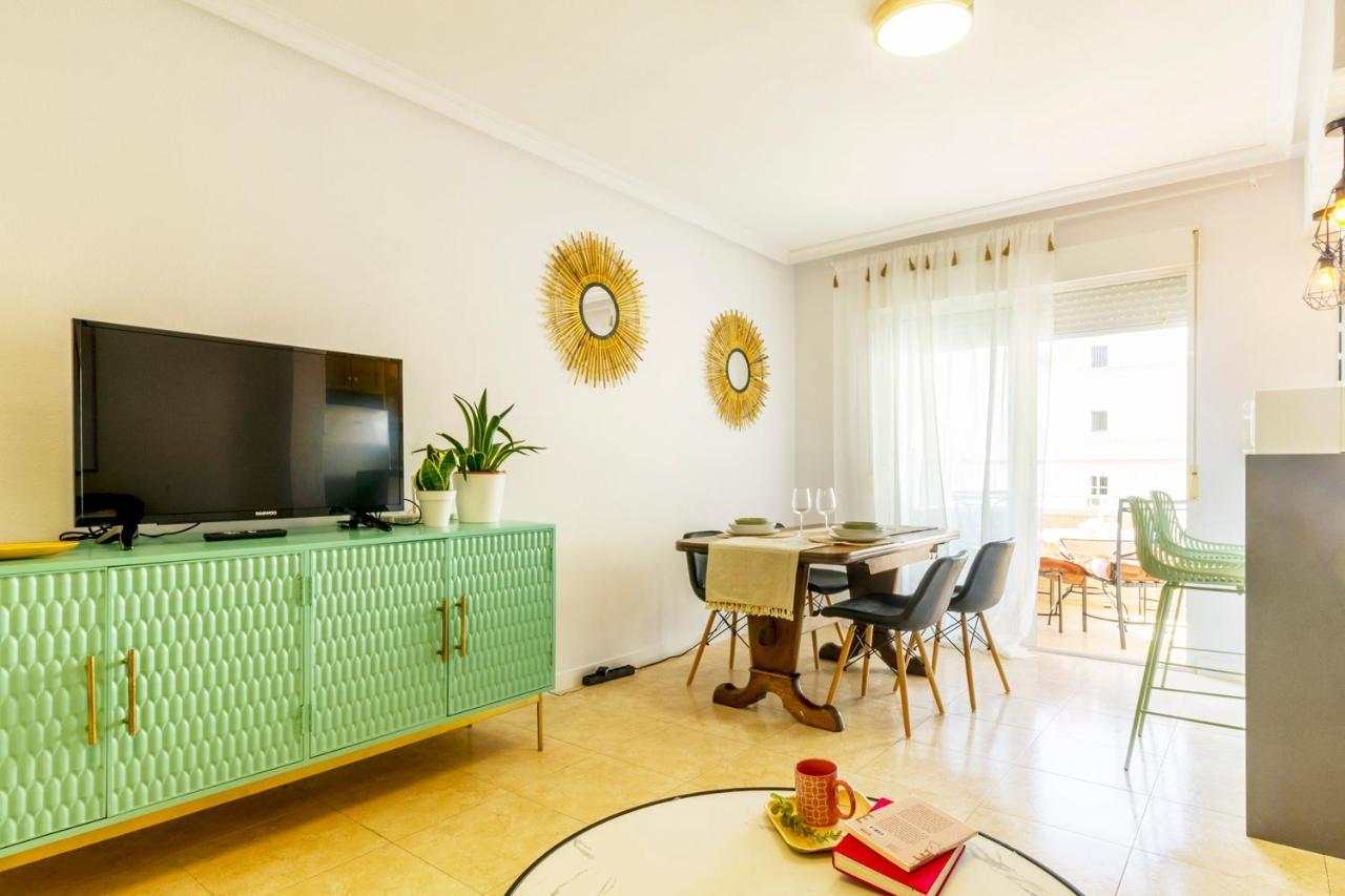 Apartamento Pink Maritimo Торевиеха Екстериор снимка