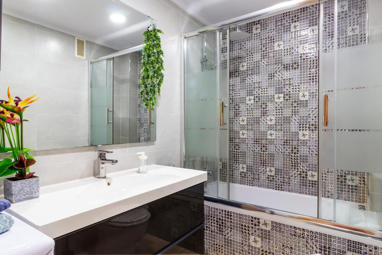Apartamento Pink Maritimo Торевиеха Екстериор снимка
