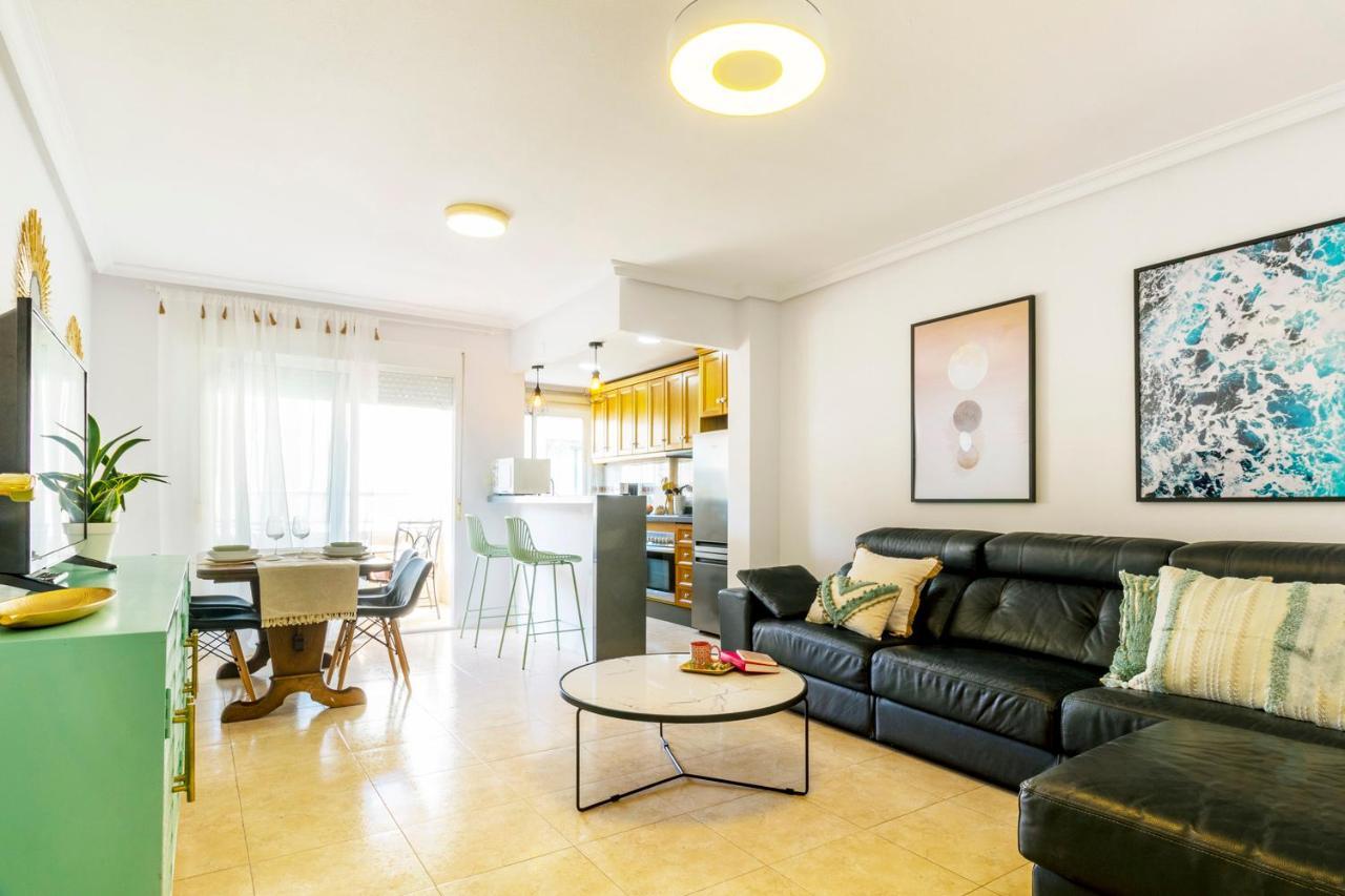 Apartamento Pink Maritimo Торевиеха Екстериор снимка