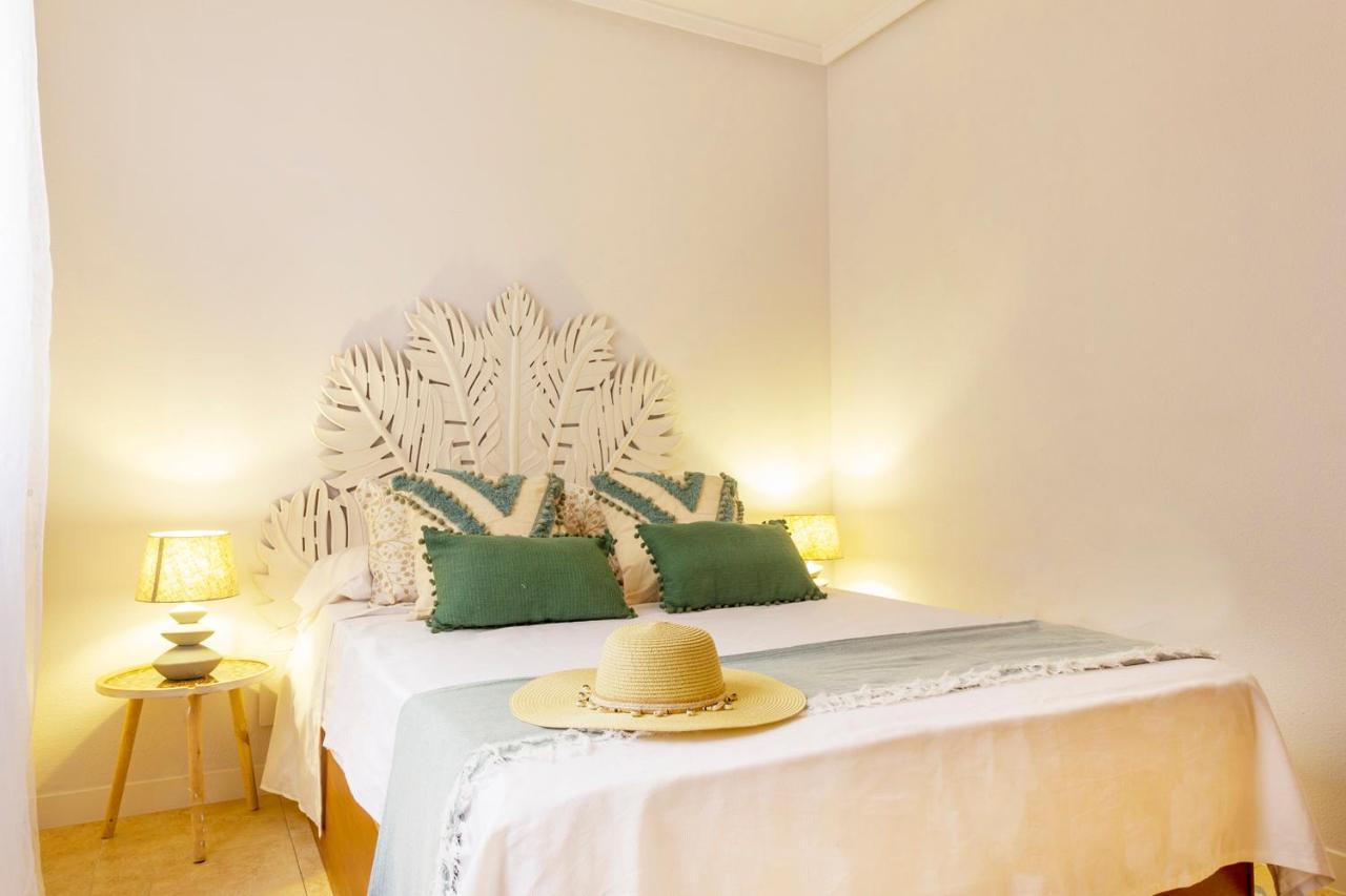 Apartamento Pink Maritimo Торевиеха Екстериор снимка
