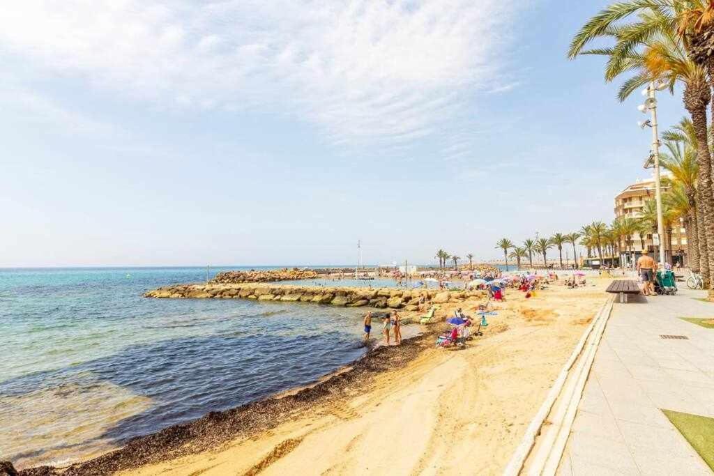 Apartamento Pink Maritimo Торевиеха Екстериор снимка