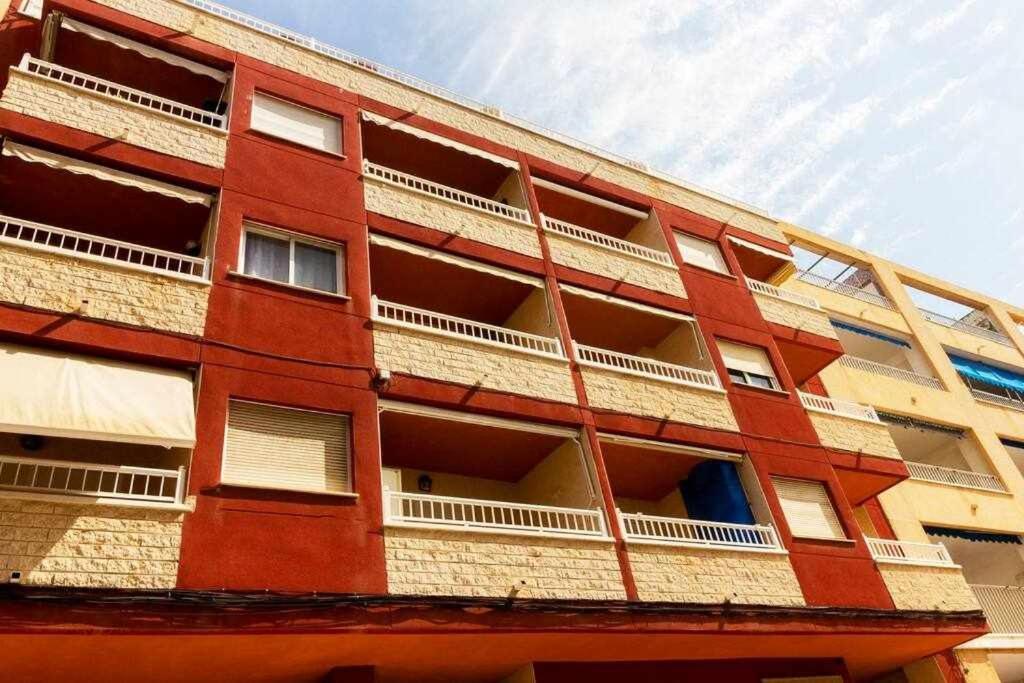 Apartamento Pink Maritimo Торевиеха Екстериор снимка