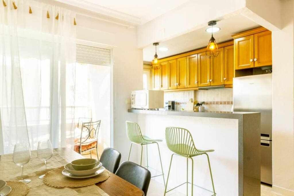 Apartamento Pink Maritimo Торевиеха Екстериор снимка