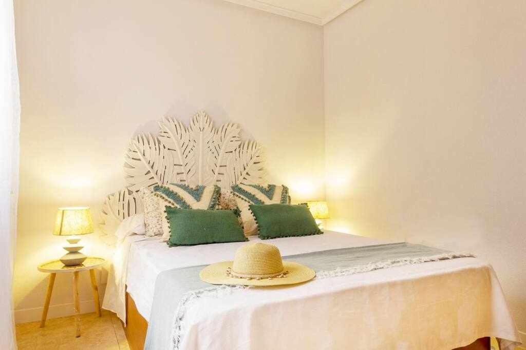 Apartamento Pink Maritimo Торевиеха Екстериор снимка